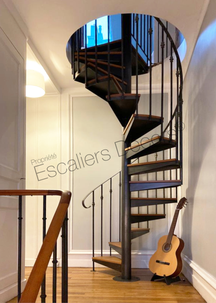 Barreaudage carré : Escalier en colimaçon Collection Classique
